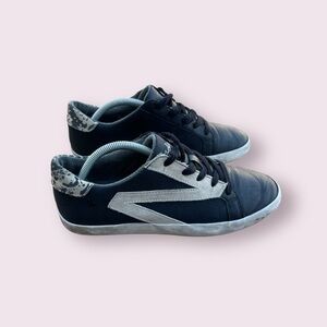 Zodiac Faye Sneakers Size 10